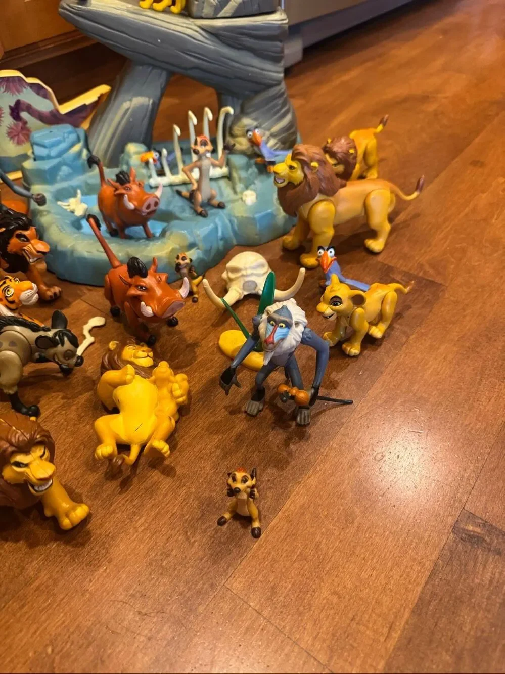 Vintage 1994 Disney Lion King Pride Rock Playsets & Figure Collection Lot